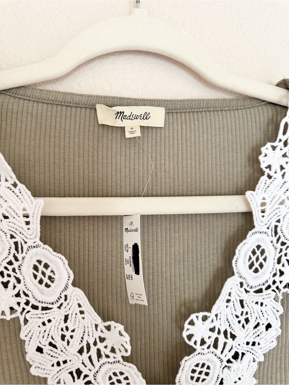 Madewell Lace-Trim V-Neck Tank S - Picture 8 of 9